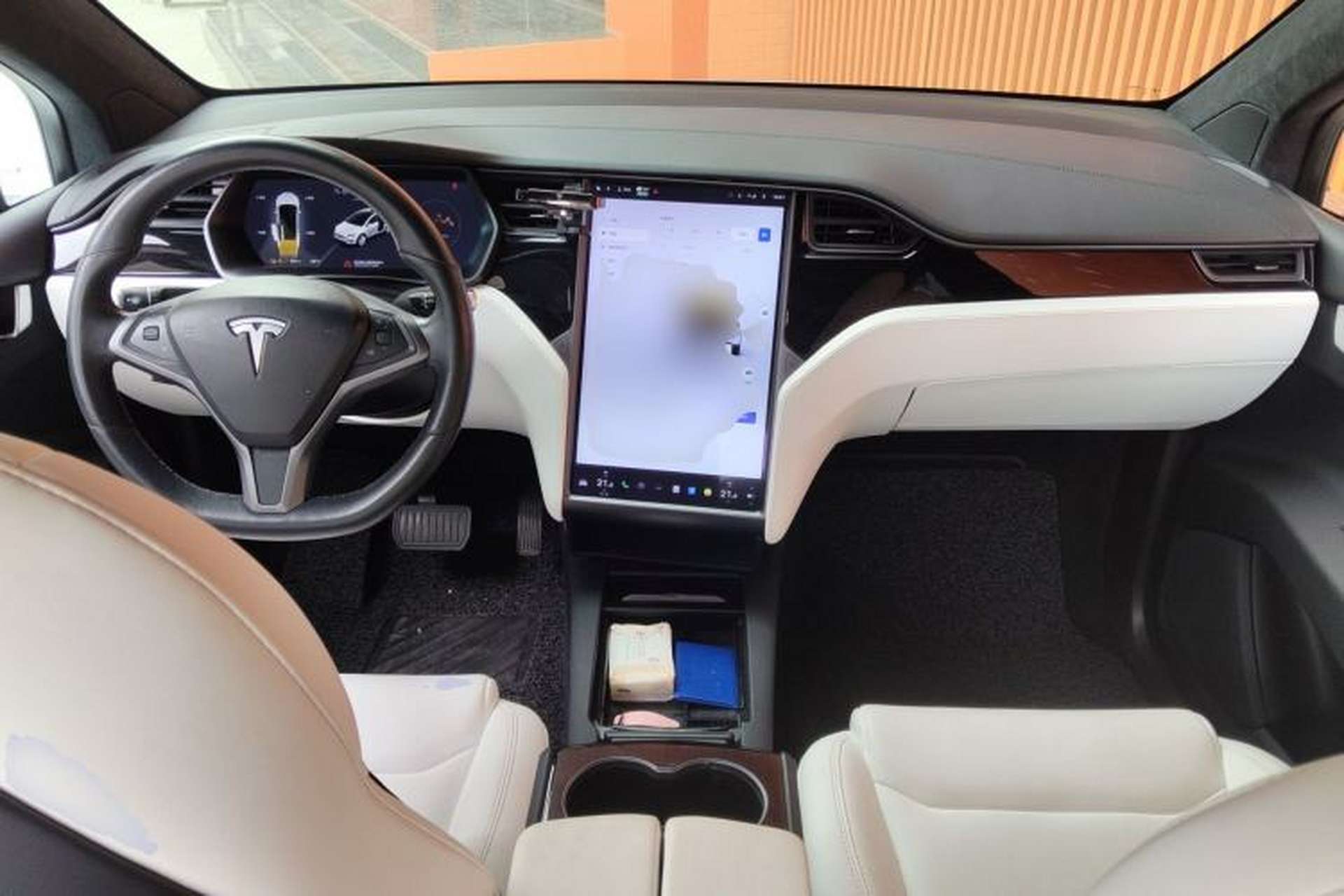 Used Tesla Model X 2020 Long-Range Upgrade Version Center Console