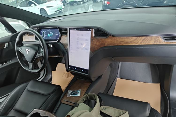 Used Tesla Model X 2020 Long-Range Upgrade Version Center Console