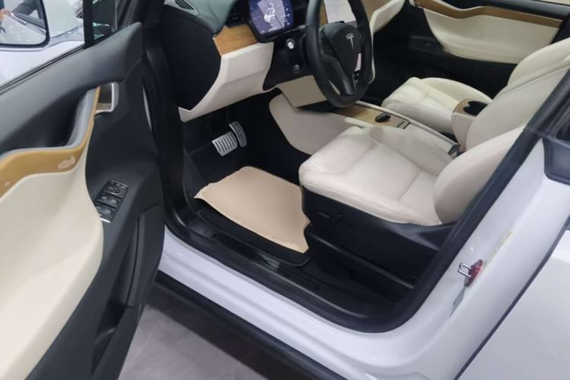 Used Tesla Model X 2020 Performance High-Performance Edition Driver Seat