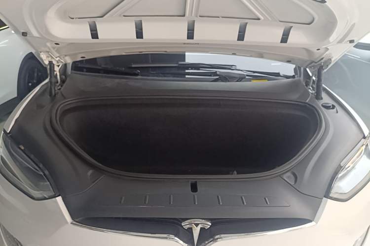 Used Tesla Model X 2020 Long-Range Upgrade Version Engine Bay