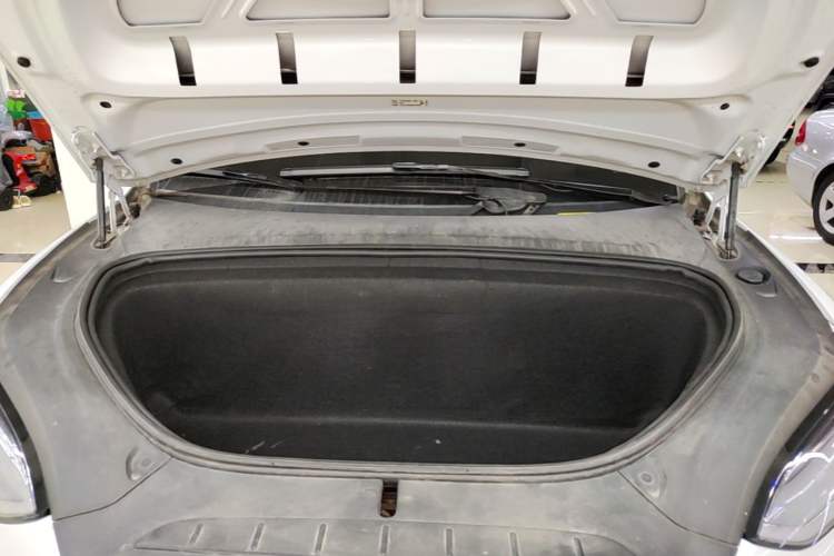 Used Tesla Model X 2020 Long-Range Upgrade Version Engine Bay