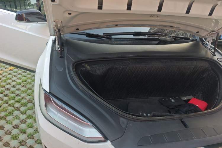 Used Tesla Model X 2020 Long-Range Upgrade Version Engine Bay Right