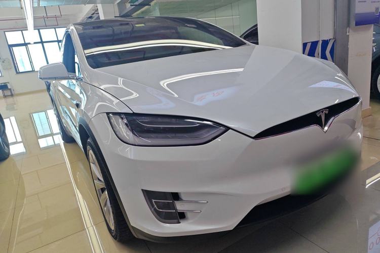 Used Tesla Model X 2020 Long-Range Upgrade Version Front Right 45 Deg