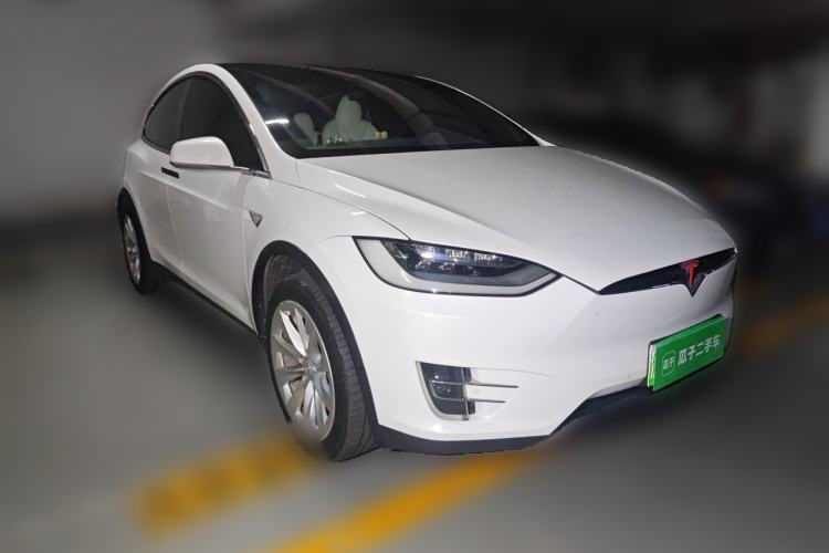 Used Tesla Model X 2020 Long-Range Upgrade Version Front Right 45 Deg
