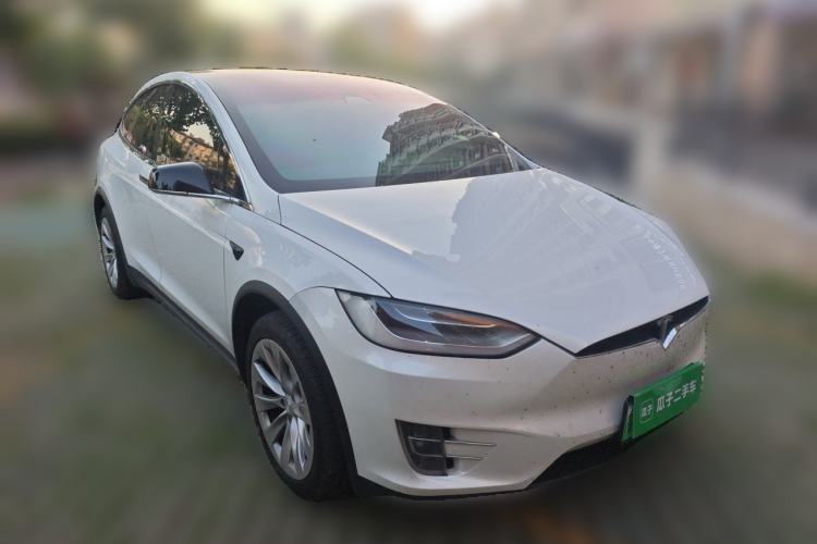 Used Tesla Model X 2020 Long-Range Upgrade Version Front Right 45 Deg