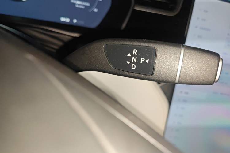 Used Tesla Model X 2020 Long-Range Upgrade Version Gear Lever