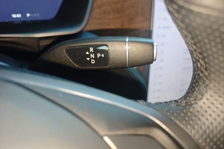 Used Tesla Model X 2020 Long-Range Upgrade Version Gear Lever