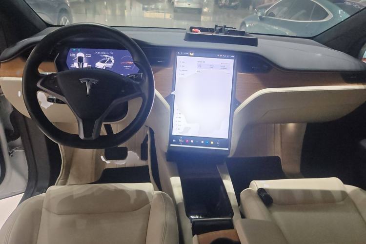Used Tesla Model X 2020 Long-Range Upgrade Version Interior 2