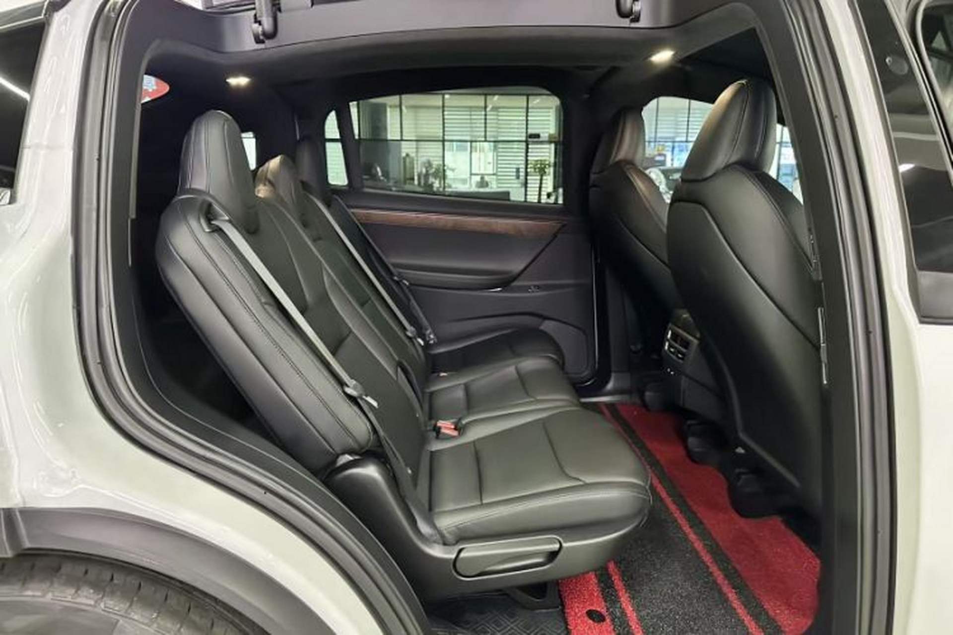Used Tesla Model X 2020 Long-Range Upgrade Version Interior 3
