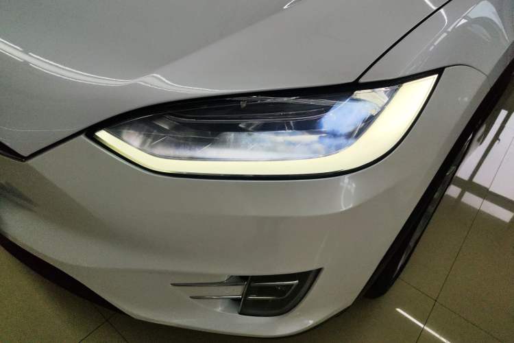 Used Tesla Model X 2020 Long-Range Upgrade Version Left Front Headlight