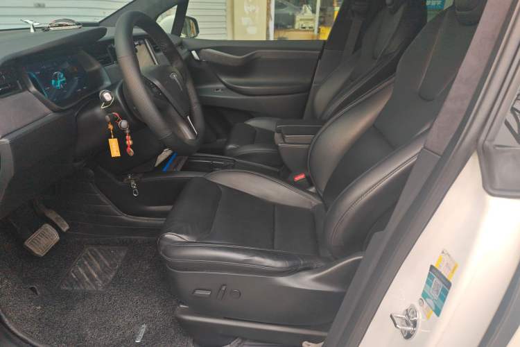 Used Tesla Model X 2020 Long-Range Upgrade Version Left Front Seat