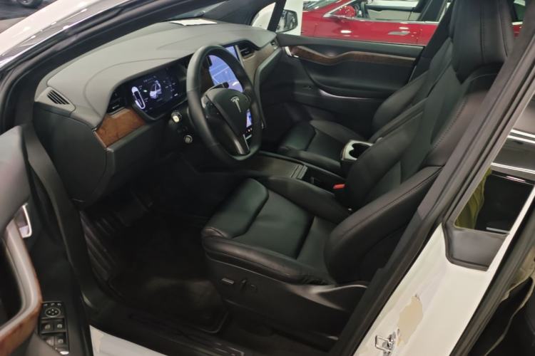 Used Tesla Model X 2020 Long-Range Upgrade Version Left Front Seat