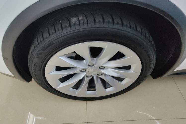 Used Tesla Model X 2020 Long-Range Upgrade Version Left Front Wheel Hub