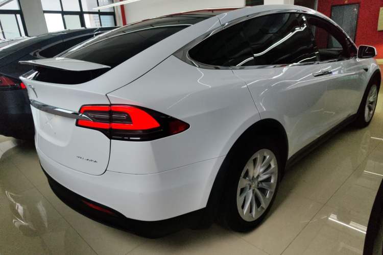 Used Tesla Model X 2020 Long-Range Upgrade Version Rear Right 45 Deg
