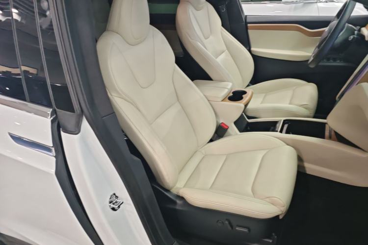 Used Tesla Model X 2020 Long-Range Upgrade Version Right Front Seat
