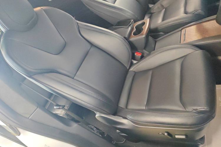 Used Tesla Model X 2020 Long-Range Upgrade Version Right Front Seat