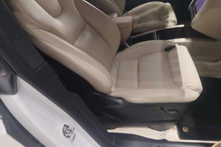 Used Tesla Model X 2020 Long-Range Upgrade Version Right Front Seat