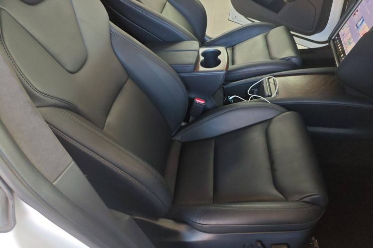 Used Tesla Model X 2020 Long-Range Upgrade Version Right Front Seat