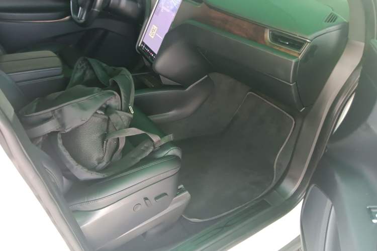 Used Tesla Model X 2020 Long-Range Upgrade Version Right Front Seat
