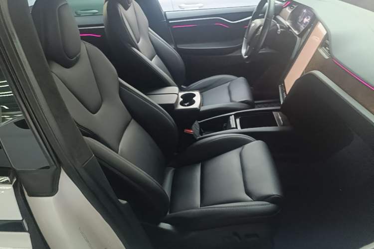 Used Tesla Model X 2020 Long-Range Upgrade Version Right Front Seat