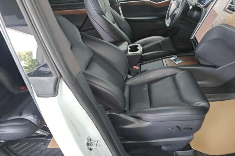 Used Tesla Model X 2020 Long-Range Upgrade Version Right Front Seat