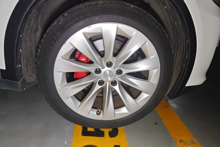 Used Tesla Model X 2020 Long-Range Upgrade Version Right Front Wheel Hub
