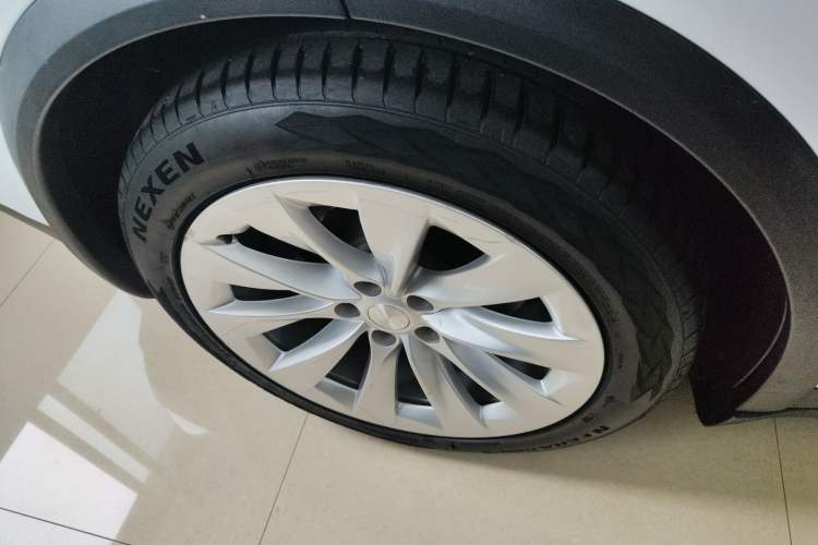 Used Tesla Model X 2020 Long-Range Upgrade Version Right Rear Wheel Hub