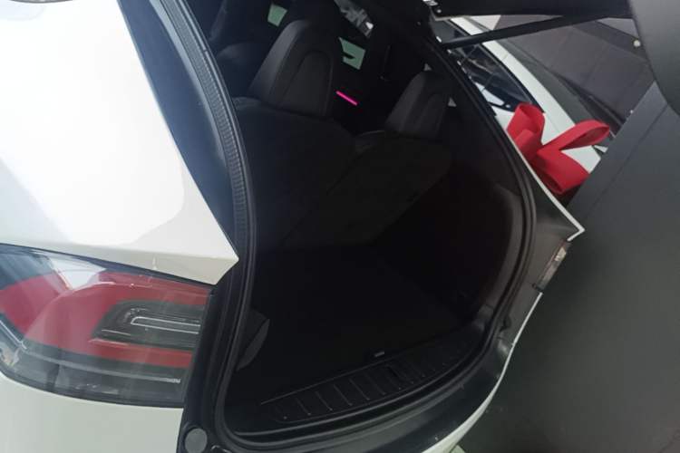 Used Tesla Model X 2020 Long-Range Upgrade Version Trunk