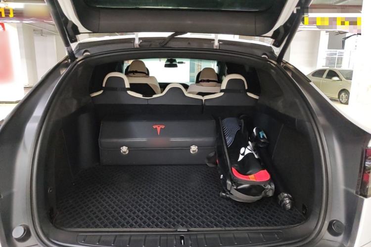 Used Tesla Model X 2020 Long-Range Upgrade Version Trunk
