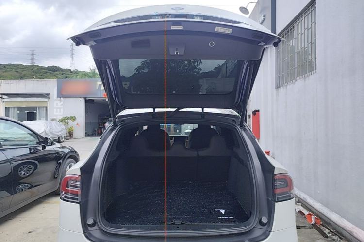 Used Tesla Model X 2020 Long-Range Upgrade Version Trunk