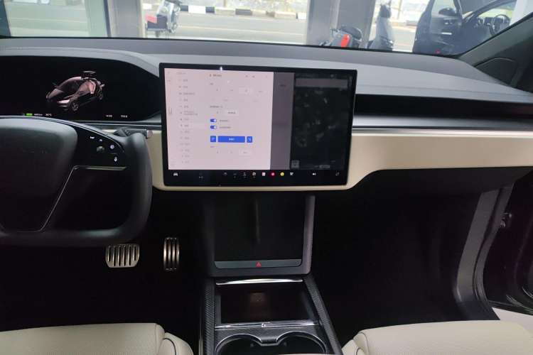 Used Tesla Model X 2023 Three-Motor All-Wheel-Drive Plaid Version Audio And AC Panel