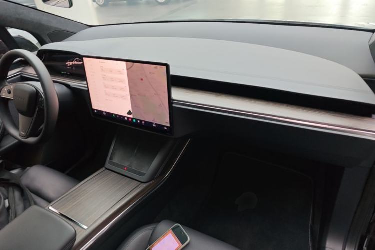 Used Tesla Model X 2023 Dual-Motor All-Wheel-Drive Version Center Console