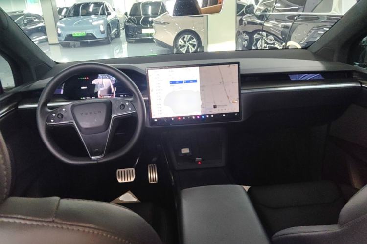 Used Tesla Model X 2023 Three-Motor All-Wheel-Drive Plaid Version Center Console