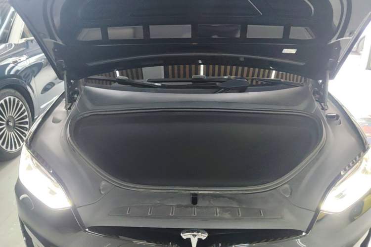 Used Tesla Model X 2023 Three-Motor All-Wheel-Drive Plaid Version Engine Bay