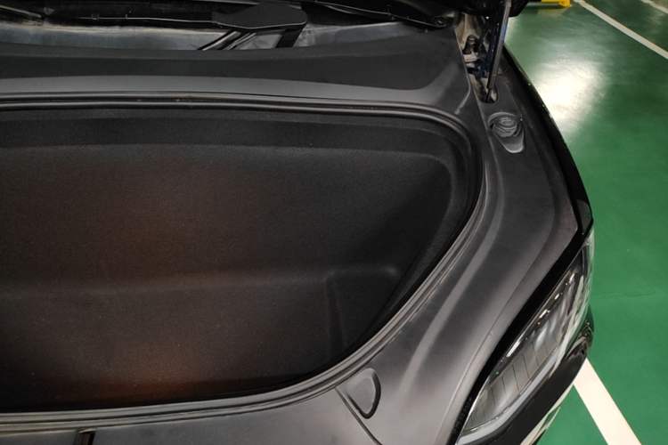Used Tesla Model X 2023 Dual-Motor All-Wheel-Drive Version Engine Bay Left