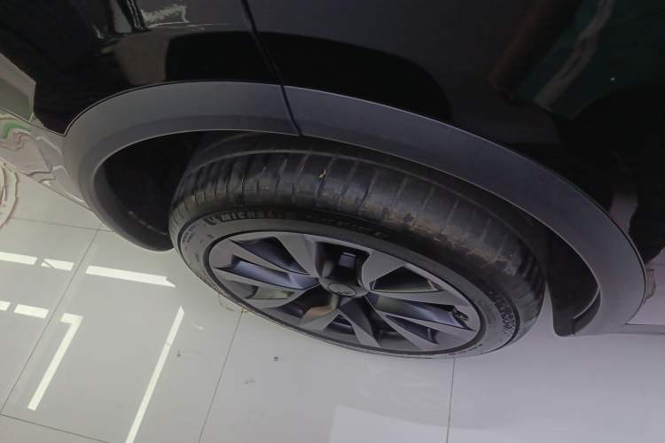 Used Tesla Model X 2023 Dual-Motor All-Wheel-Drive Version Exterior 3