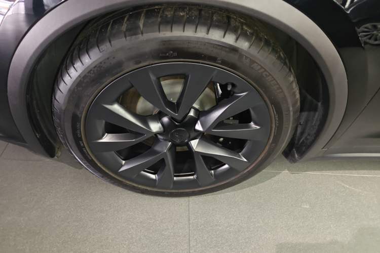 Used Tesla Model X 2023 Dual-Motor All-Wheel-Drive Version Exterior 4