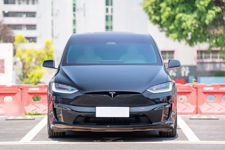 Used Tesla Model X 2023 Three-Motor All-Wheel-Drive Plaid Version Exterior 4