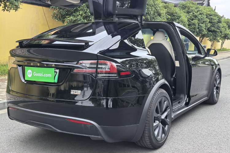 Used Tesla Model X 2023 Dual-Motor All-Wheel-Drive Version Exterior 5