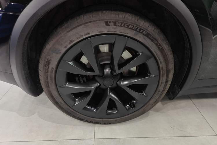Used Tesla Model X 2023 Dual-Motor All-Wheel-Drive Version Exterior 8