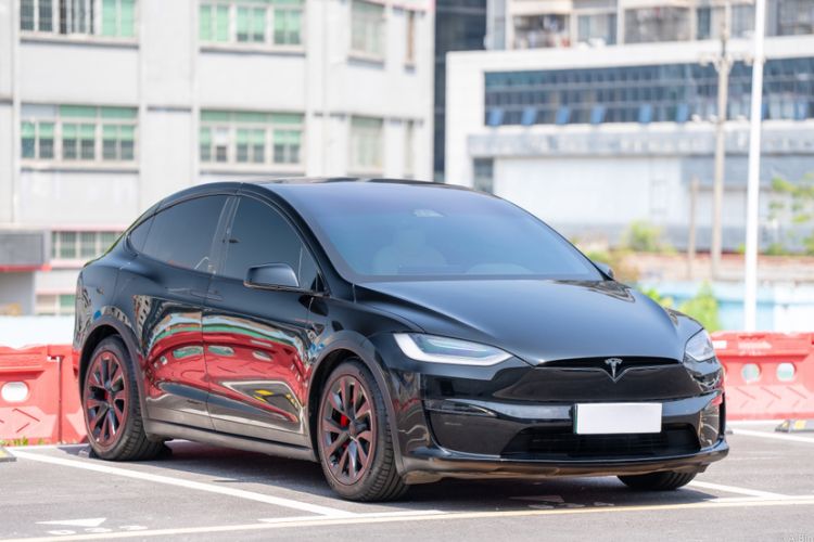 Used Tesla Model X 2023 Three-Motor All-Wheel-Drive Plaid Version Exterior 9