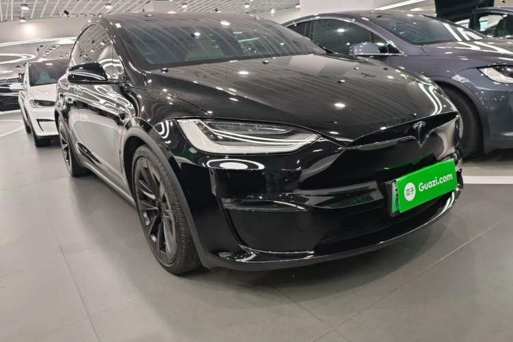 Used Tesla Model X 2023 Dual-Motor All-Wheel-Drive Version Front Right 45 Deg