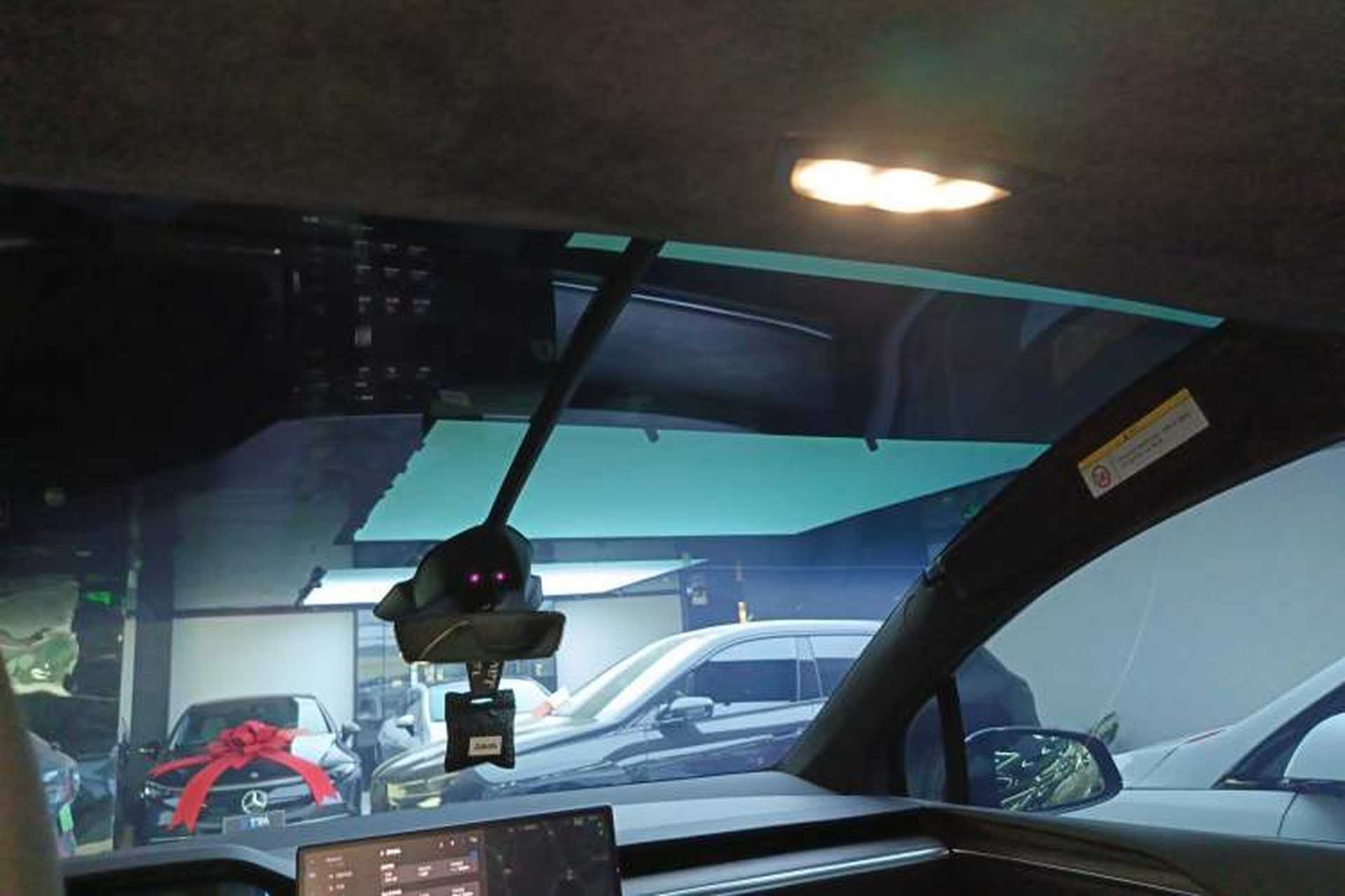 Used Tesla Model X 2023 Dual-Motor All-Wheel-Drive Version Headliner
