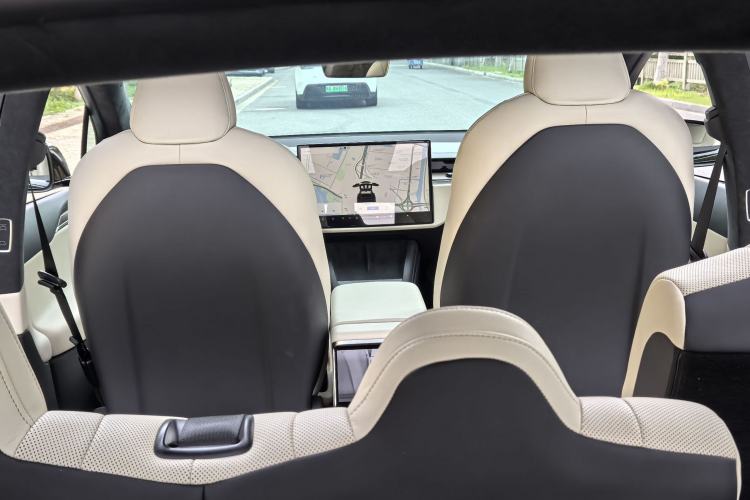 Used Tesla Model X 2023 Dual-Motor All-Wheel-Drive Version Interior 1