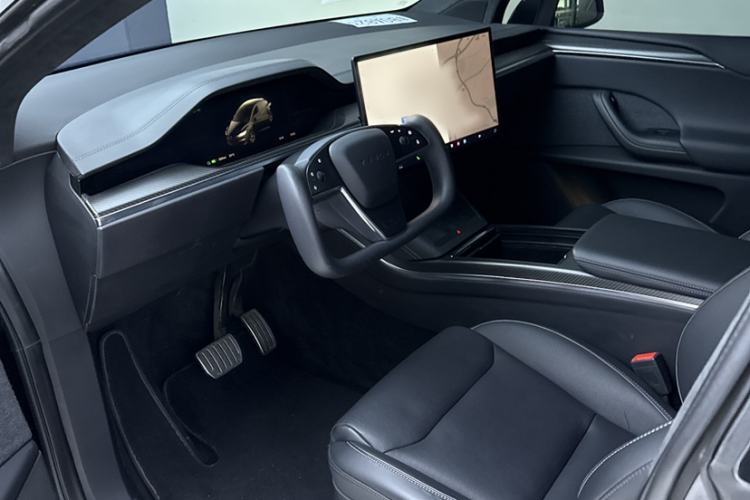 Used Tesla Model X 2023 Dual-Motor All-Wheel-Drive Version Interior 2