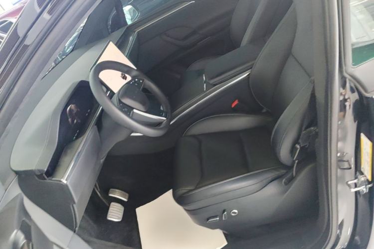 Used Tesla Model X 2023 Three-Motor All-Wheel-Drive Plaid Version Left Front Seat