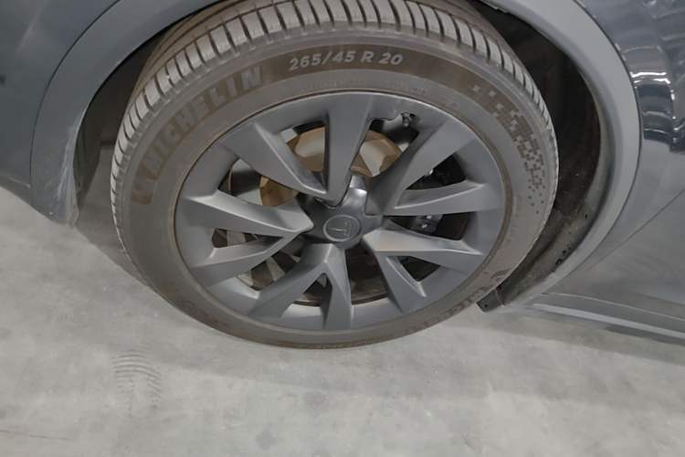 Used Tesla Model X 2023 Dual-Motor All-Wheel-Drive Version Left Front Wheel Hub