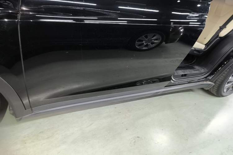 Used Tesla Model X 2023 Dual-Motor All-Wheel-Drive Version Left Side Sill