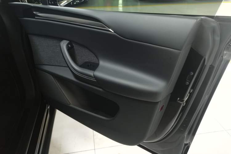 Used Tesla Model X 2023 Dual-Motor All-Wheel-Drive Version Right Front Door Interior