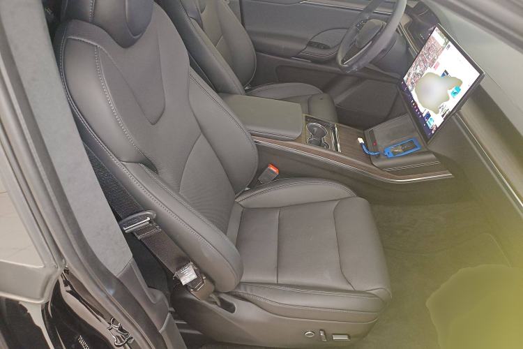 Used Tesla Model X 2023 Dual-Motor All-Wheel-Drive Version Right Front Seat